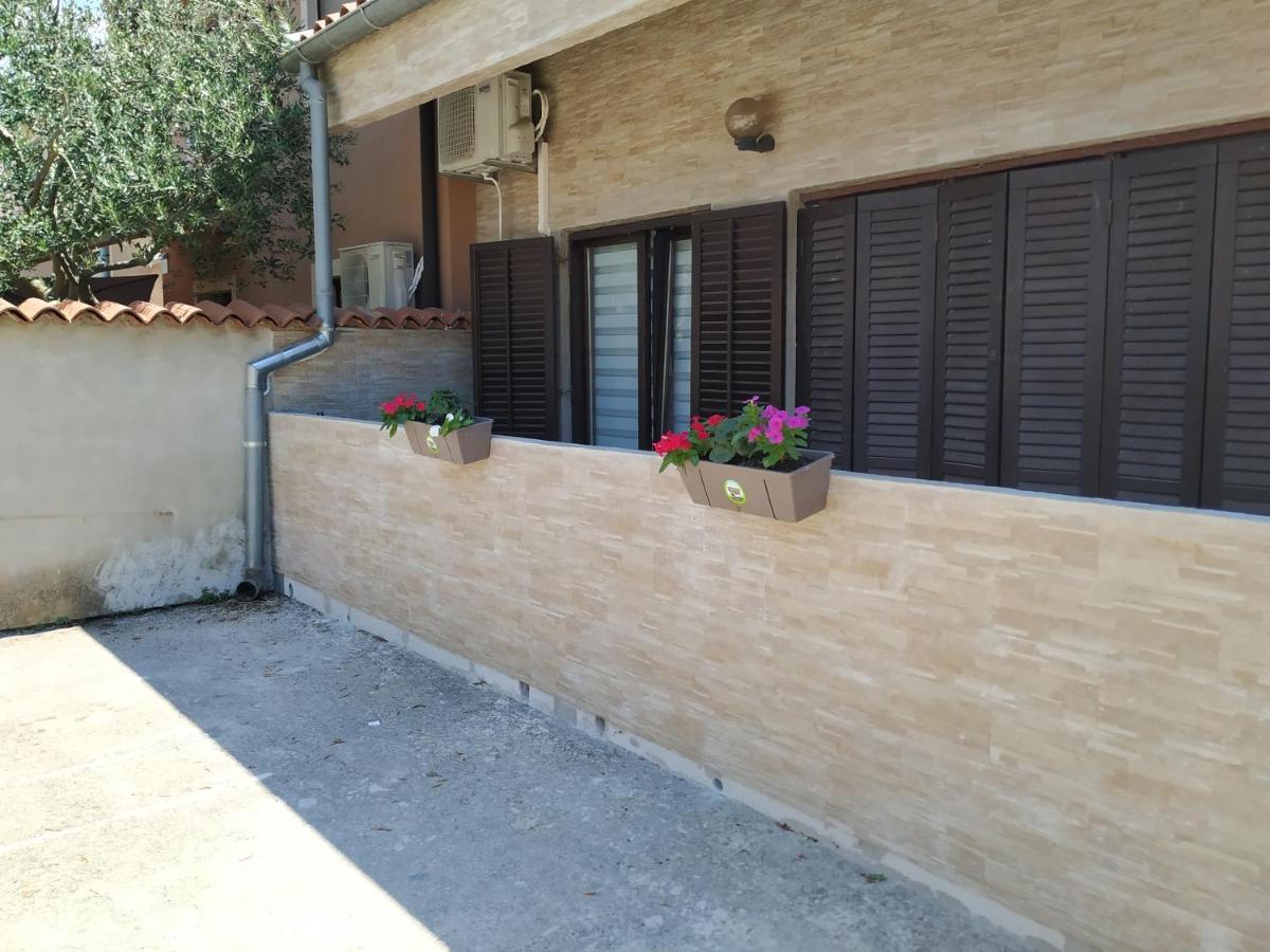 Apartments Zlatko Pula Dış mekan fotoğraf